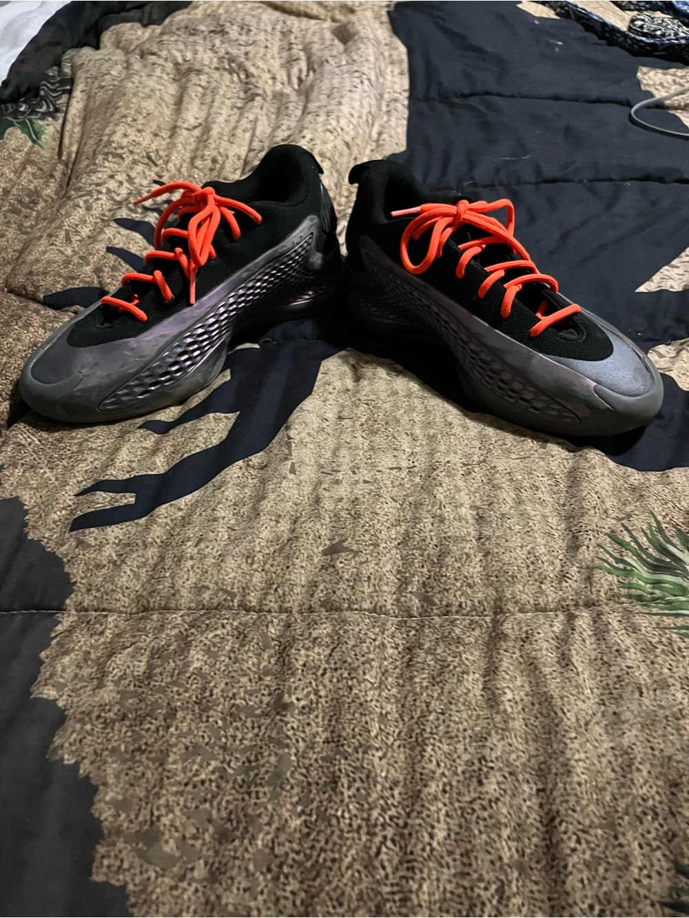 EUC NICE ADIDAS TENNIS SHOES SIZE 7.5 - Picture 7 of 12
